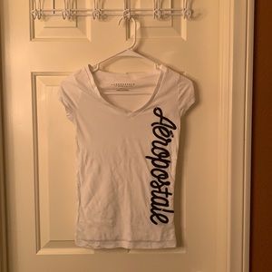 Aeropostale Women’s Short Sleeve Tee with Sequined logo. Size XS